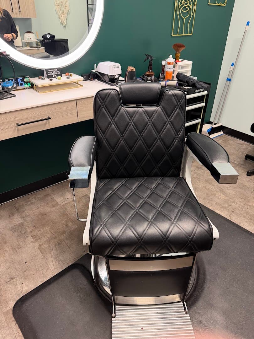 Mane Vibe salon in Castle Rock, Colorado