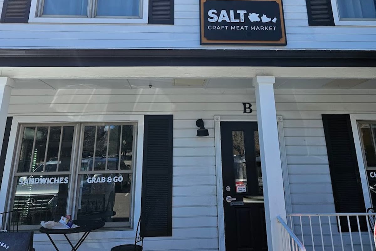 SALT Craft Meat Market dining area