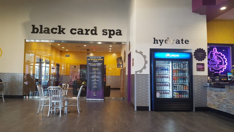 Planet Fitness exterior entrance