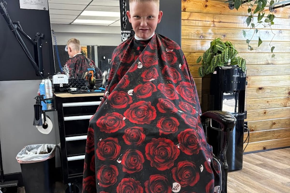Dapper Barbershop Castle Rock atmosphere and seating