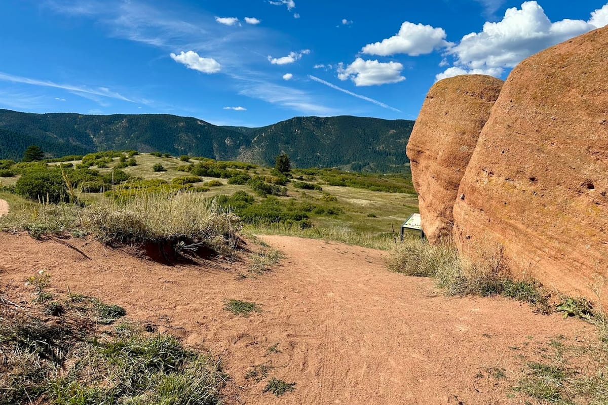 Sandstone Ranch Open Space dining area