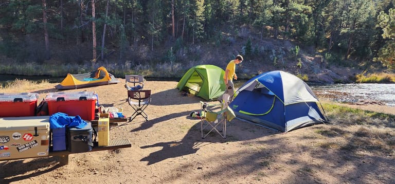Lone Rock Campground atmosphere and seating