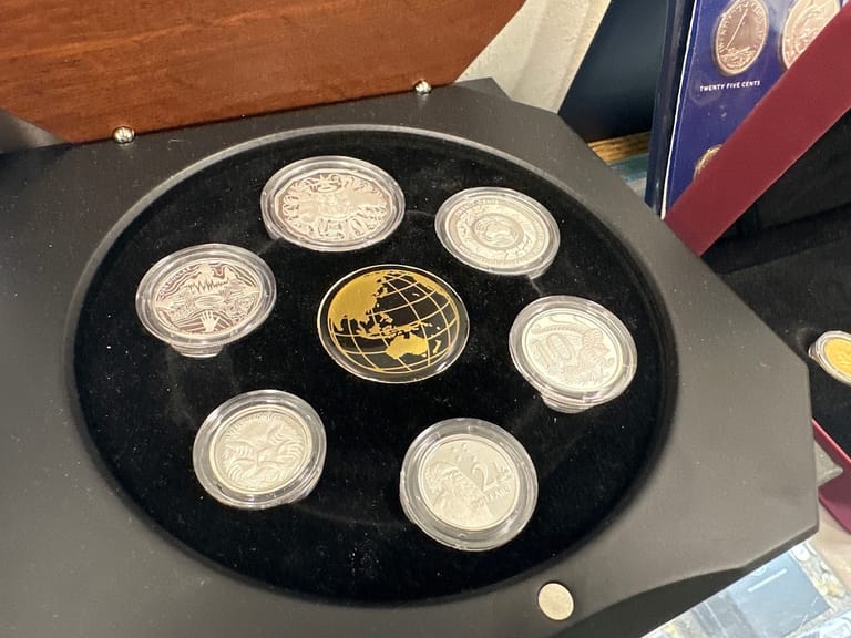 Castle Rock Coins & Collectibles atmosphere and seating