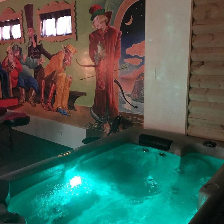 Izbushka Spa dining area