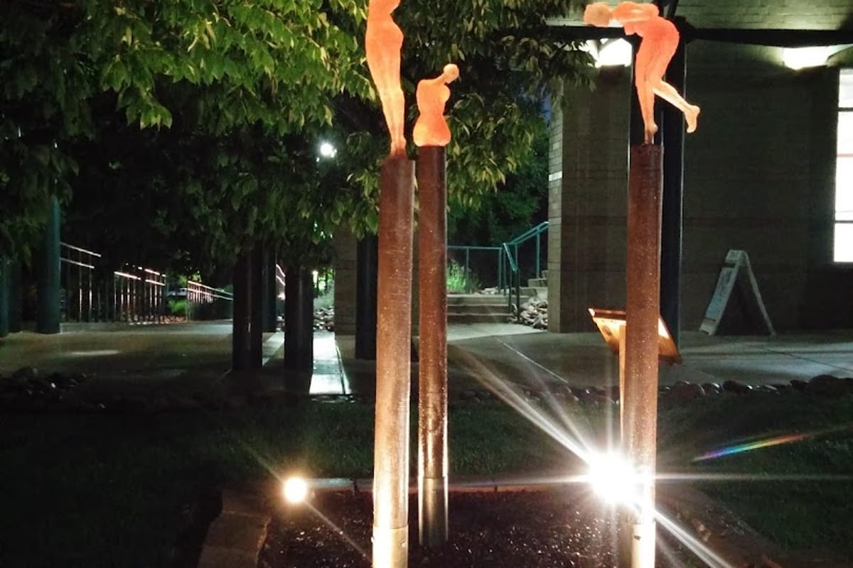 Highlands Ranch Community Association atmosphere and seating