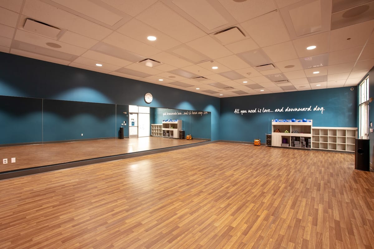 Chuze Fitness exterior entrance