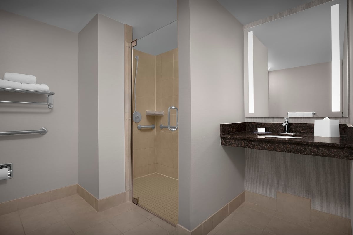 Hilton Garden Inn Denver Highlands Ranch featured offerings