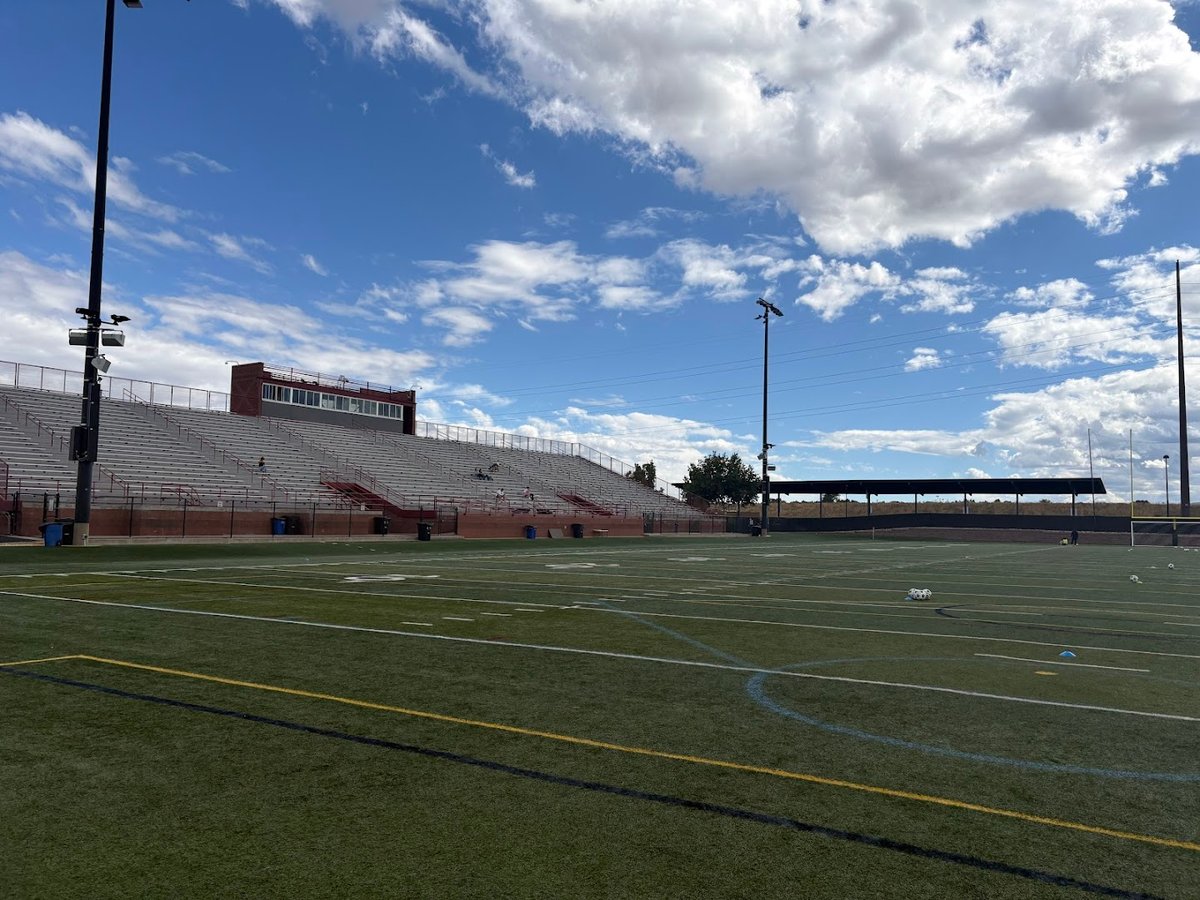 Halftime Help Stadium atmosphere and seating
