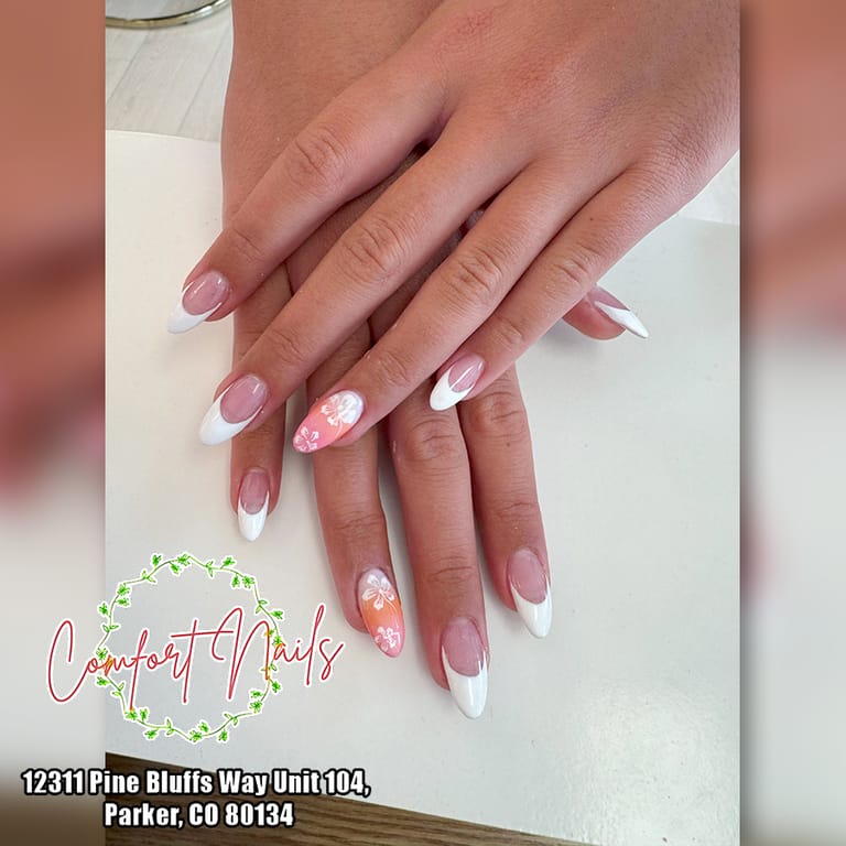 Comfort Nails dining area