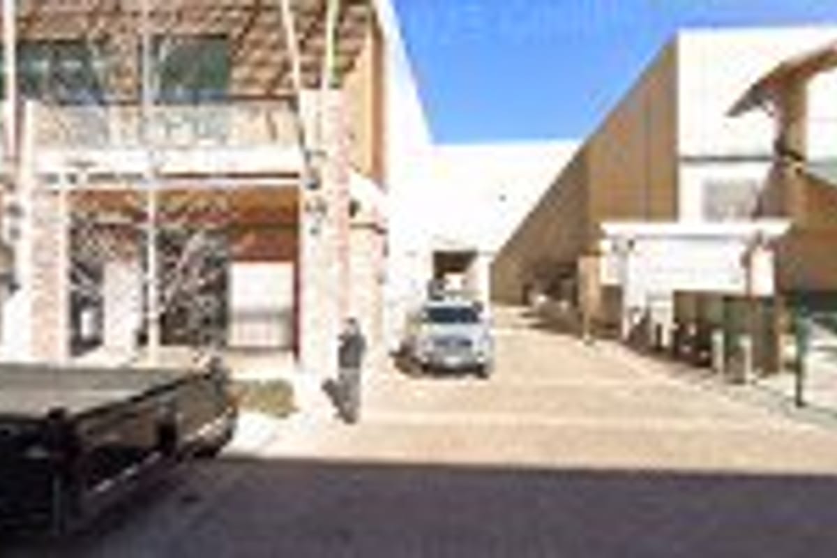 francesca's exterior entrance