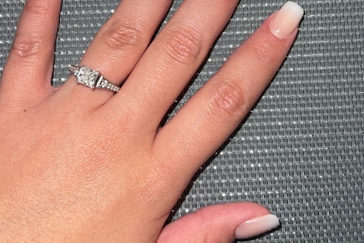 Bella V Nails & Spa featured offerings