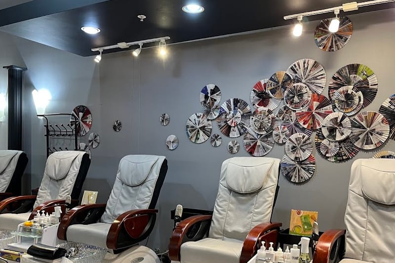 New York Nails salon in Castle Pines, Colorado
