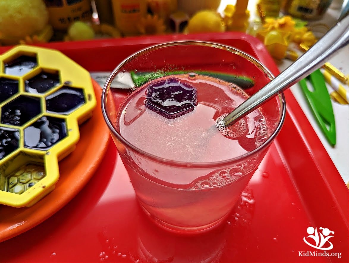 How to Make Color-Changing Lemonade With Kids | KidMinds