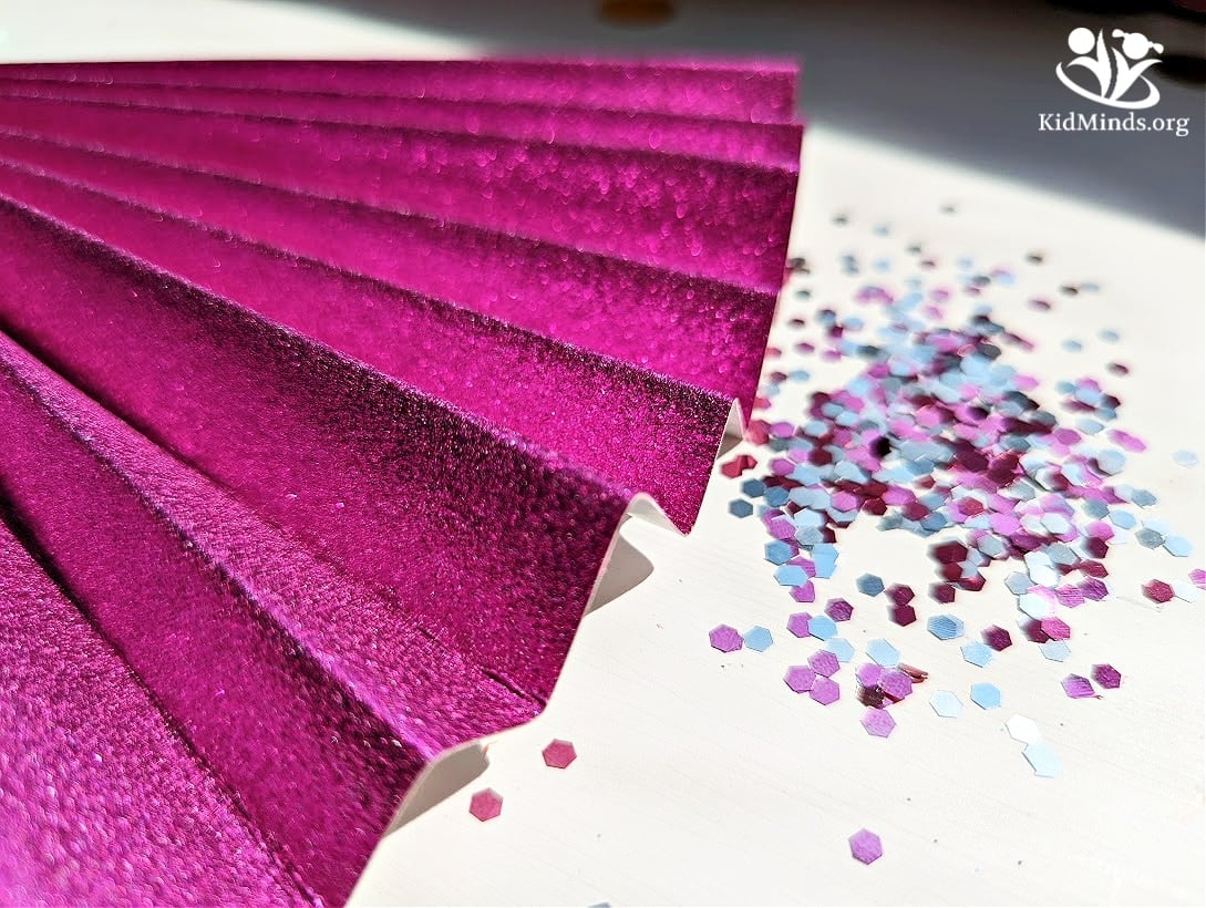 How to Make the Best Paper Fan and Use it to Test Wind | KidMinds