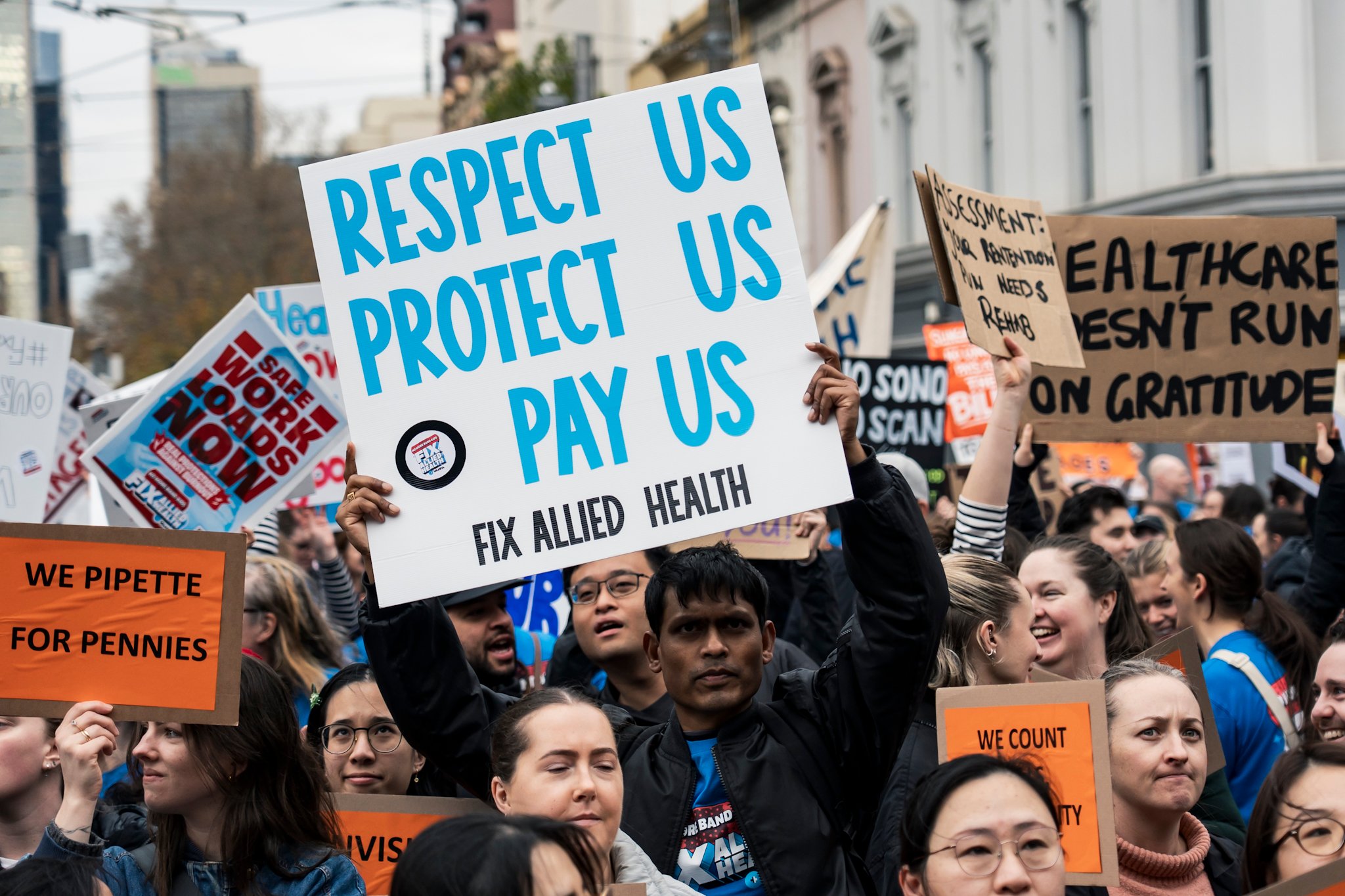 Allied Health and medical scientists strike