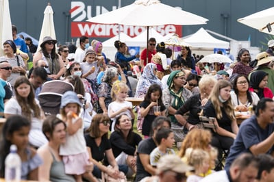 Crowds react to the performances at Pako Festa 2022