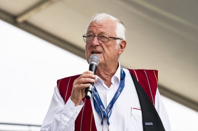 Councillor Jim Mason addresses the crowd at Pako Festa 2022