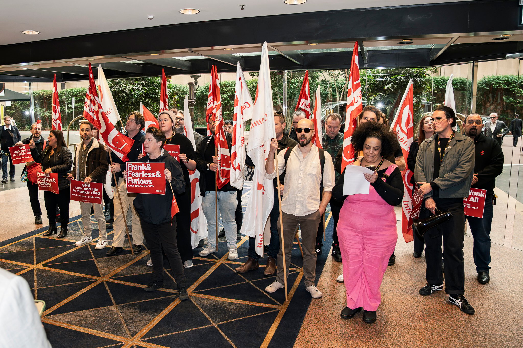 Victorian public service workers gatecrash Liberal fundraiser