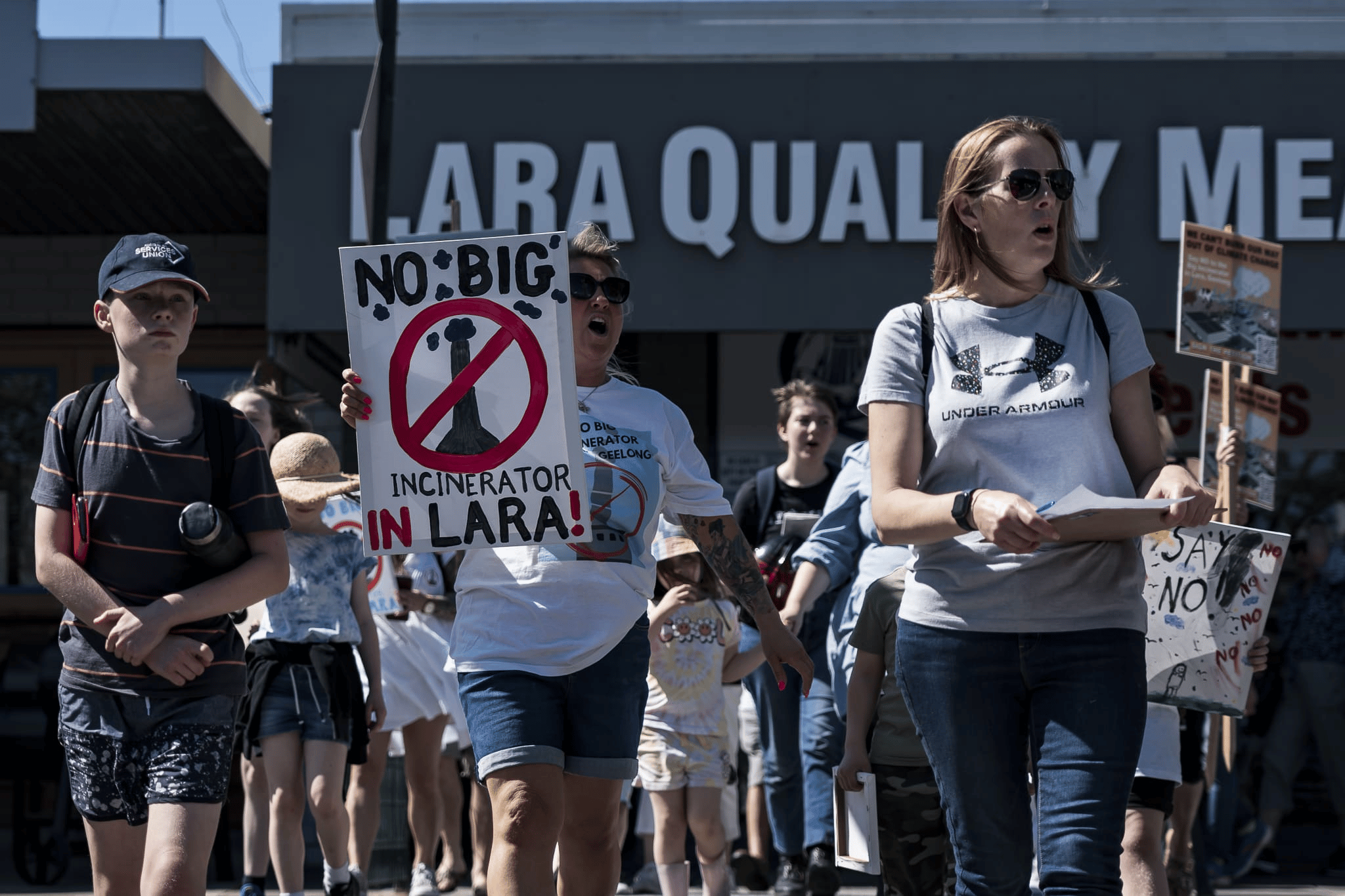 Members of the community rally in opposition to a proposed waste to energy incinerator in Lara, Victoria. Photo: Matt Hrkac