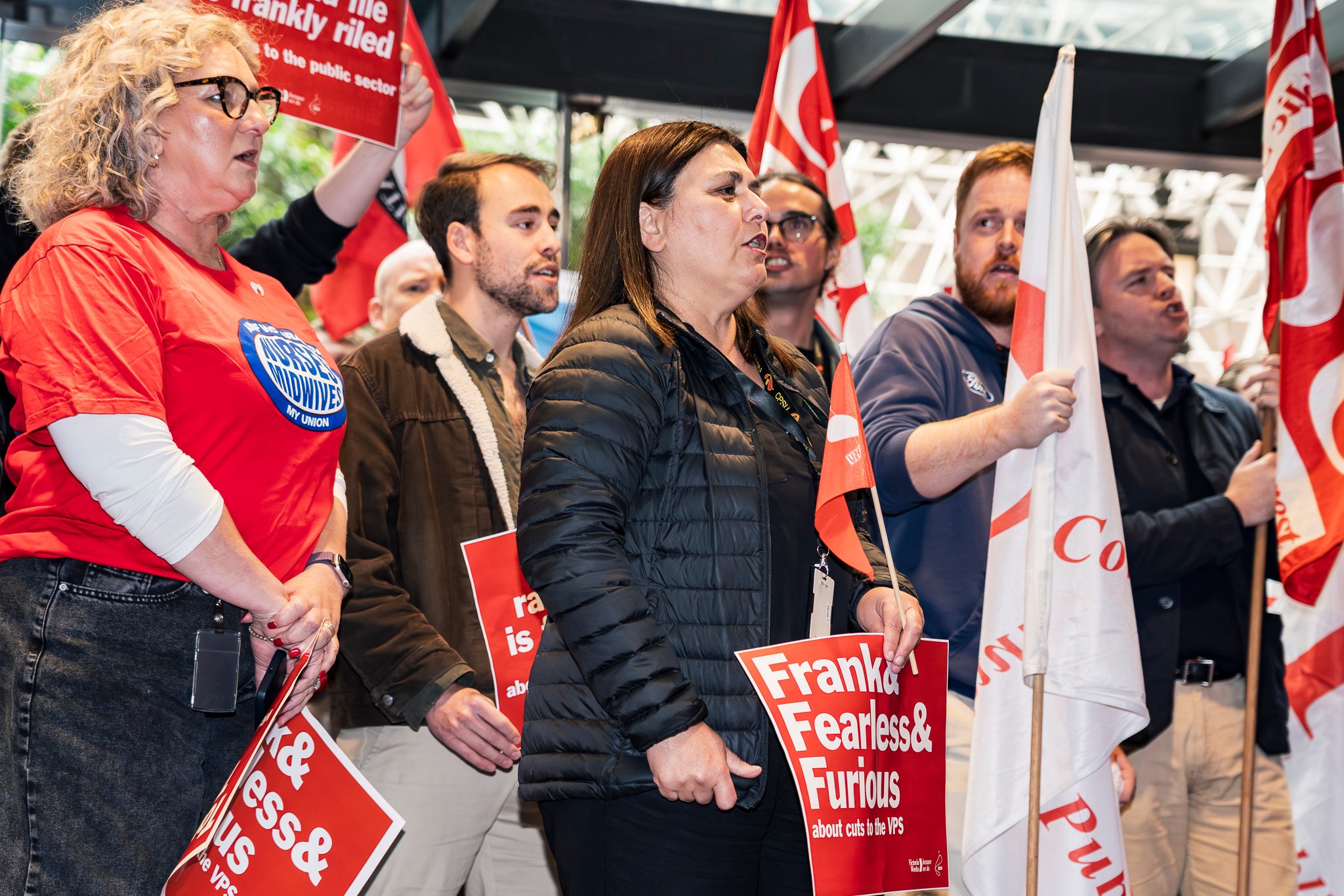 Victorian public service workers gatecrash Liberal fundraiser