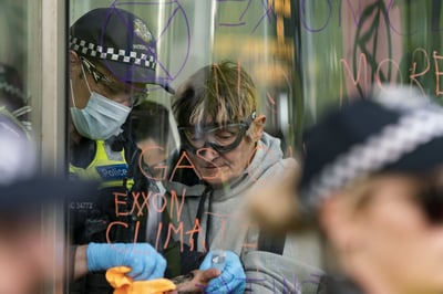 "Glued On" wins the Editorial category award in the 2022 Sony Alpha Awards.