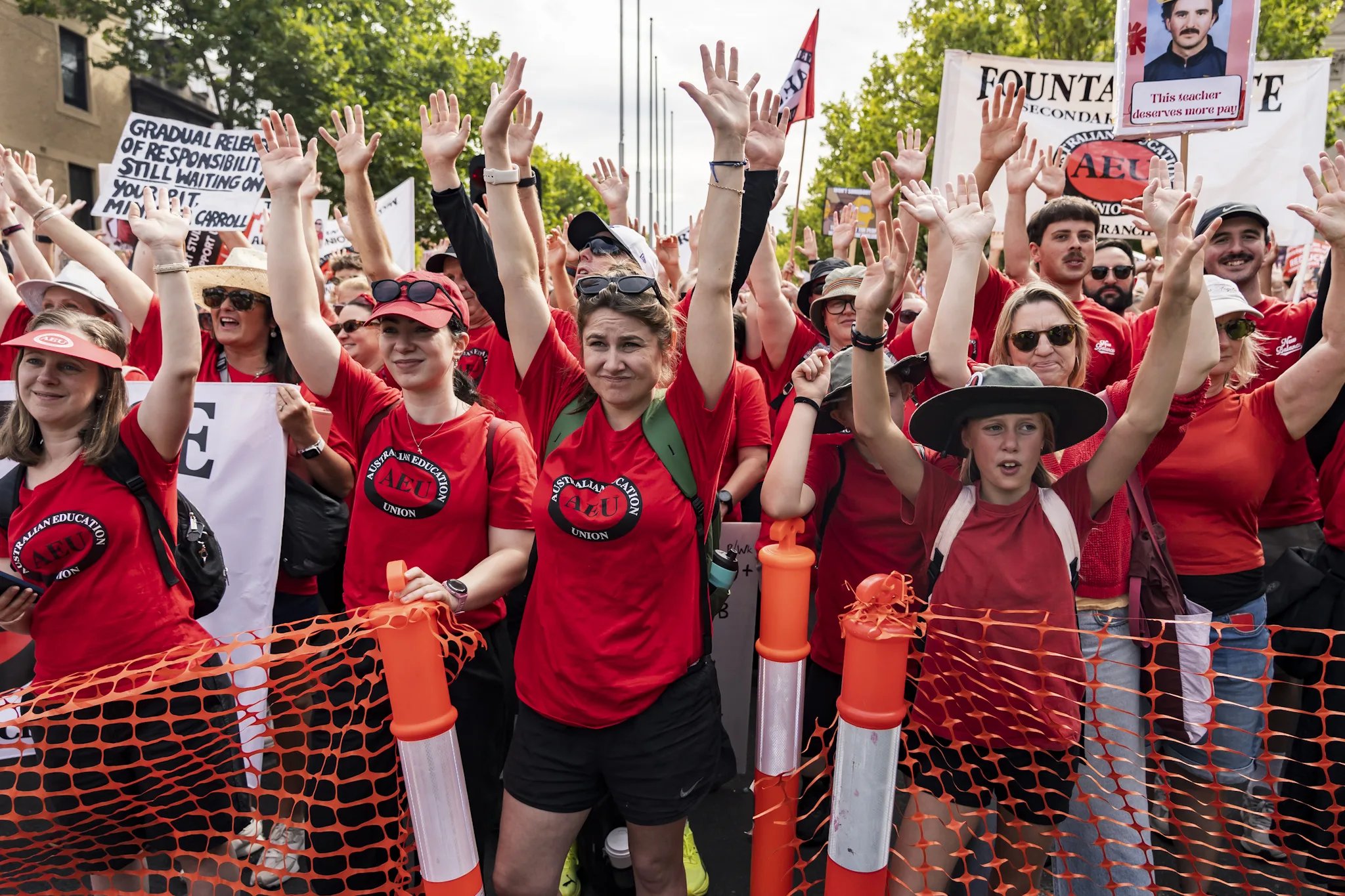 AEU Teachers and educators strike