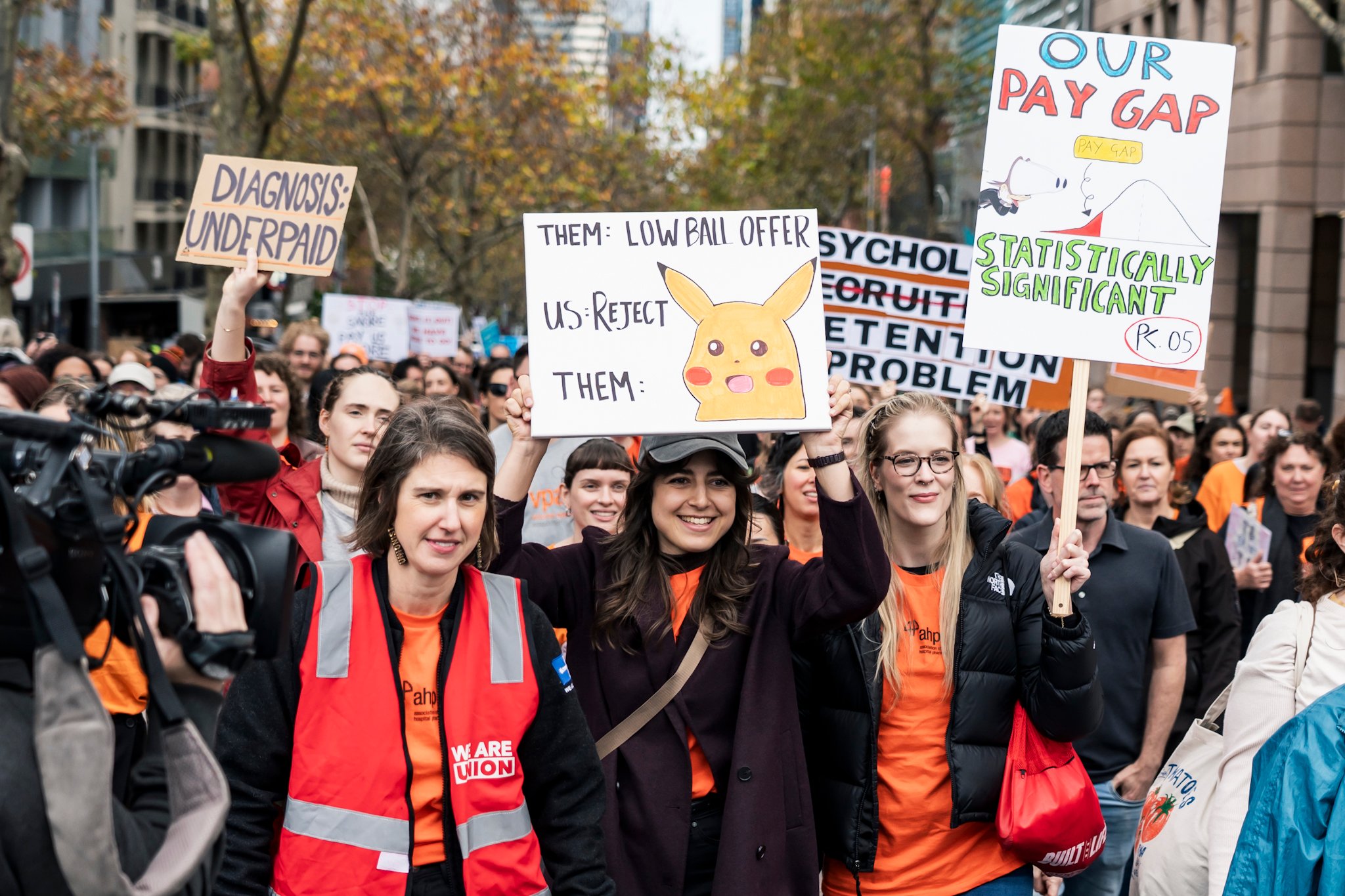 Allied Health and medical scientists strike