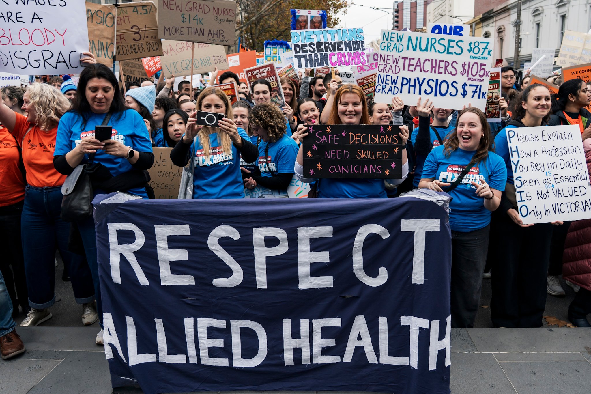 Allied Health and medical scientists strike