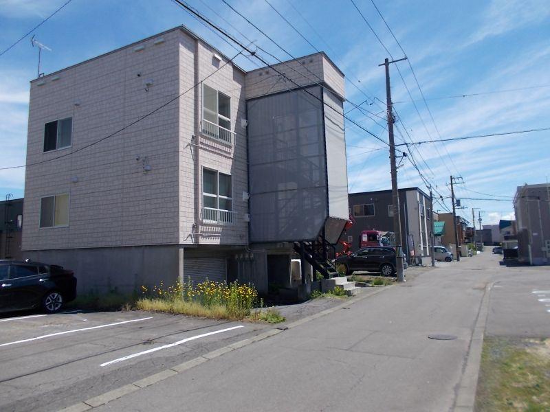 Property in 10 Jōdōri, Asahikawa – photo 12 of 17 – Asahikawa, Asahikawa, Hokkaido, Japan