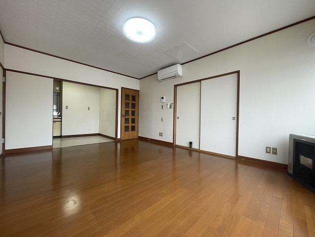 Property in 9 Jōdōri, Asahikawa – photo 12 of 25 – Asahikawa, Asahikawa, Hokkaido, Japan