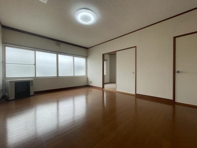 Property in 9 Jōdōri, Asahikawa – photo 24 of 25 – Asahikawa, Asahikawa, Hokkaido, Japan