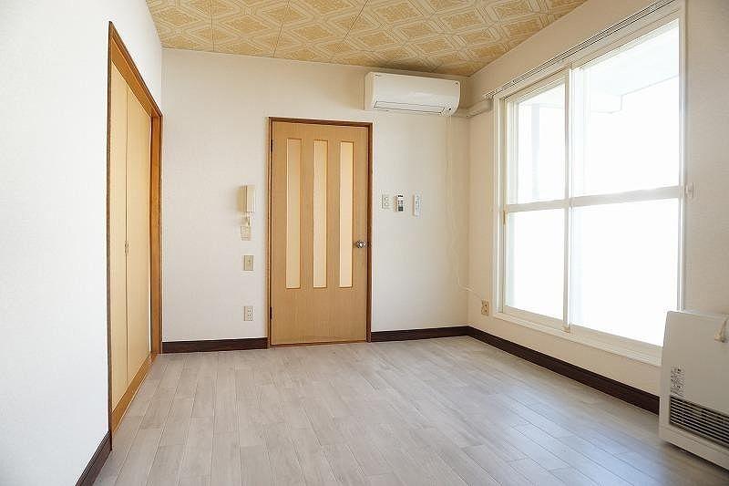 Property in Minami 4 Jōdōri, Asahikawa – photo 14 of 30 – Asahikawa, Asahikawa, Hokkaido, Japan