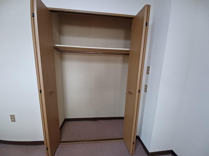 Condo in 1 Jōdōri, Asahikawa – photo 17 of 19 – Asahikawa, Asahikawa, Hokkaido, Japan