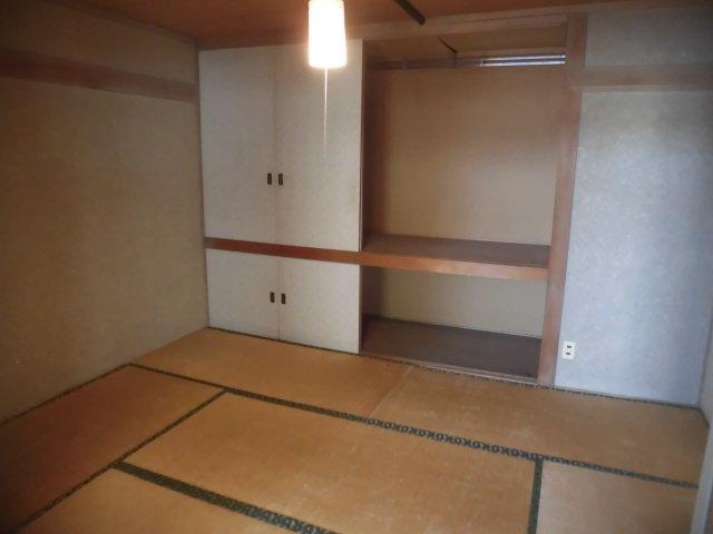 Condo in 1 Jōdōri, Asahikawa – photo 11 of 19 – Asahikawa, Asahikawa, Hokkaido, Japan