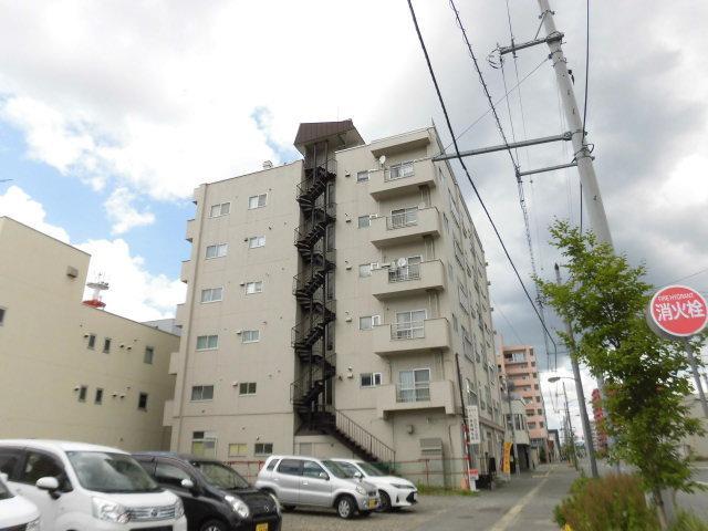 Condo in 1 Jōdōri, Asahikawa – photo 17 of 19 – Asahikawa, Asahikawa, Hokkaido, Japan