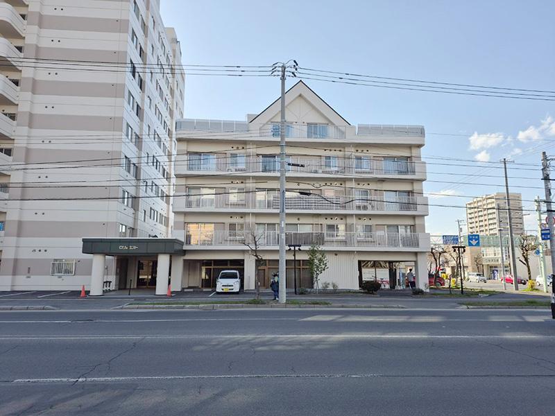 Condo in 1 Jōdōri, Asahikawa – photo 3 of 28 – Asahikawa, Asahikawa, Hokkaido, Japan