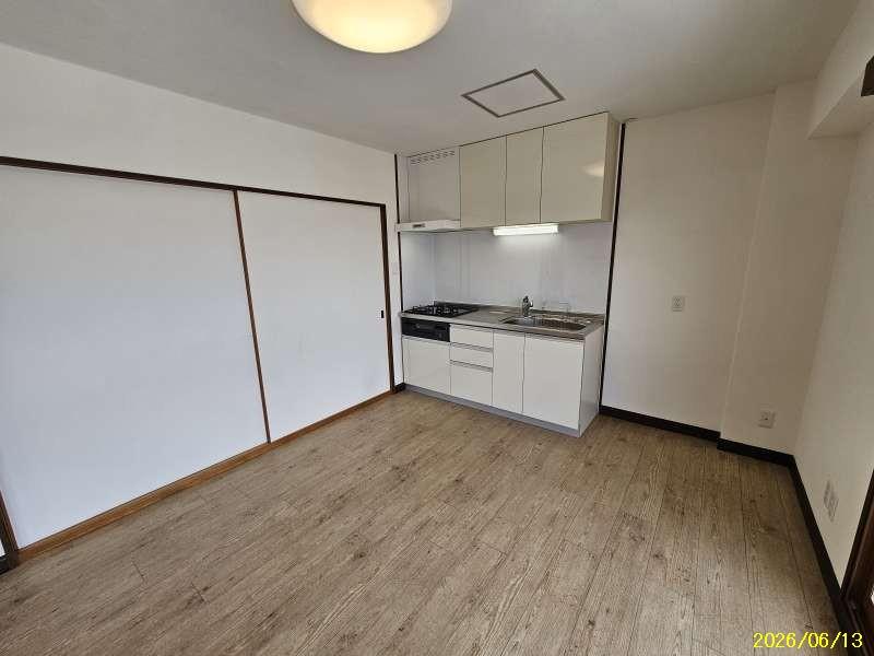 Condo in 2 Jodori, Asahikawa – photo 5 of 27 – Asahikawa, Asahikawa, Hokkaido, Japan