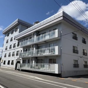 Condo in 2 Jonishi, Asahikawa