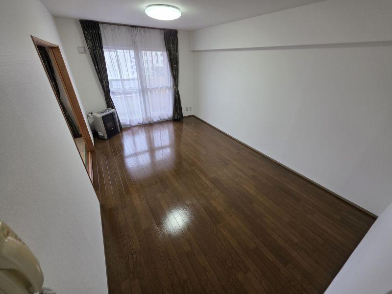 Condo in 3 Jōdōri, Asahikawa – photo 5 of 16 – Asahikawa, Asahikawa, Hokkaido, Japan