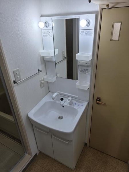 Condo in 3 Jōdōri, Asahikawa – photo 11 of 16 – Asahikawa, Asahikawa, Hokkaido, Japan