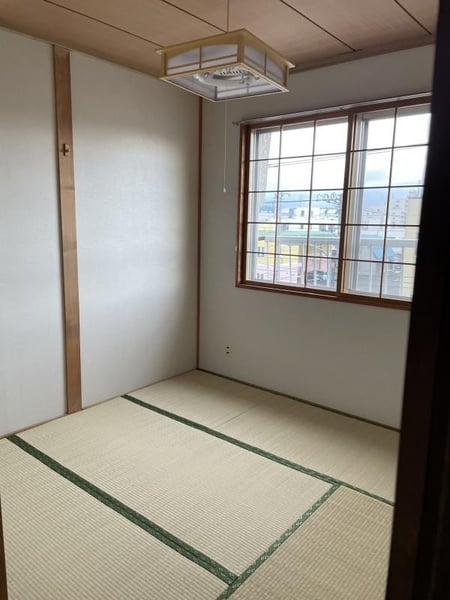 Condo in 3 Jōdōri, Asahikawa – photo 12 of 17 – Asahikawa, Asahikawa, Hokkaido, Japan