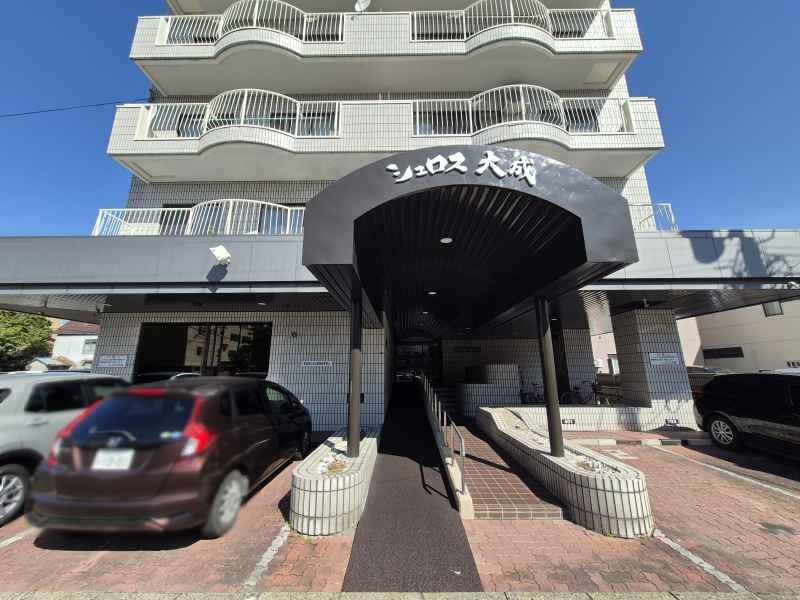 Condo in 5 Jōdōri, Asahikawa – photo 4 of 28 – Asahikawa, Asahikawa, Hokkaido, Japan