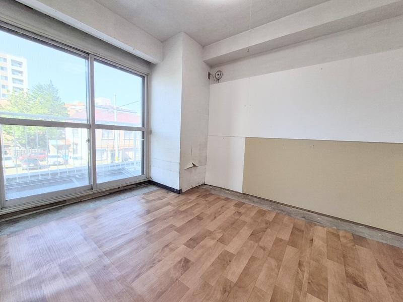 Condo in 5 Jōdōri, Asahikawa – photo 14 of 28 – Asahikawa, Asahikawa, Hokkaido, Japan