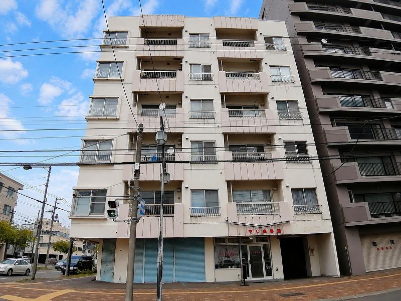 Condo in 5 Jōdōri, Asahikawa – photo 3 of 8 – Asahikawa, Asahikawa, Hokkaido, Japan