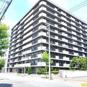 Condo in 5 Jōdōri, Asahikawa