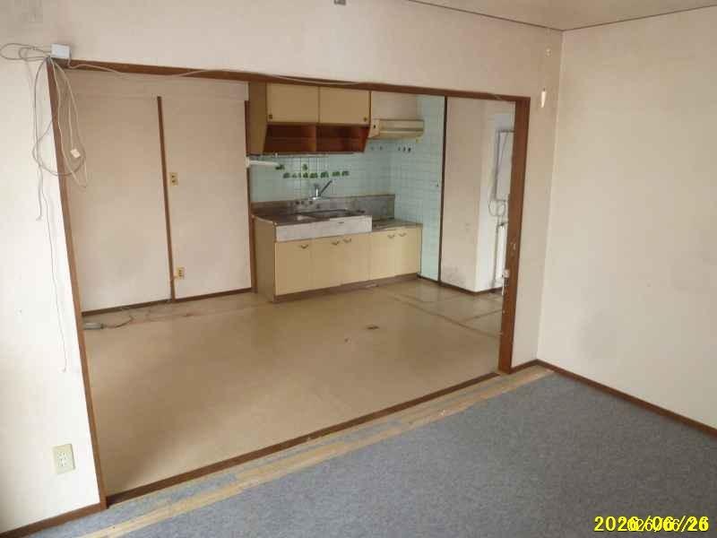 Condo in 5 Jōdōri, Asahikawa – photo 12 of 16 – Asahikawa, Asahikawa, Hokkaido, Japan