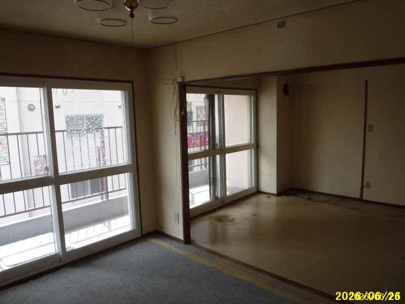 Condo in 5 Jōdōri, Asahikawa – photo 15 of 16 – Asahikawa, Asahikawa, Hokkaido, Japan