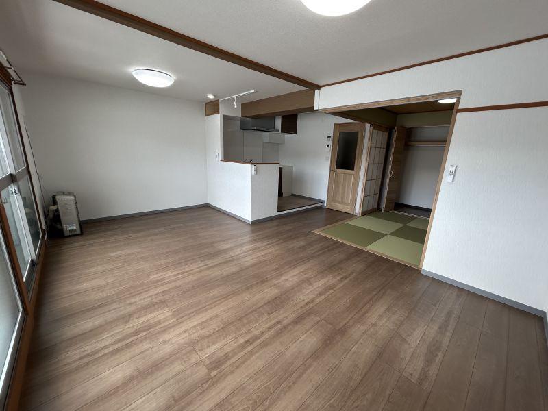 Condo in 5 Jōdōri, Asahikawa – photo 10 of 30 – Asahikawa, Asahikawa, Hokkaido, Japan