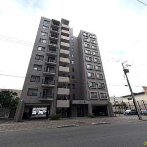 Condo in 5 Jōdōri, Asahikawa