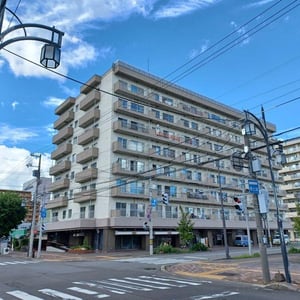 Condo in 5 Jōdōri, Asahikawa